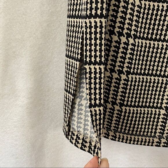 Vicky Tiel Sleeveless Plaid Dress - Picture 4 of 8